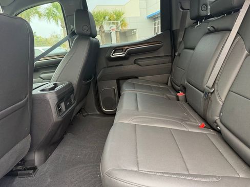 Used 2023 Chevrolet Silverado 1500 LT Trail Boss w/ LT Trail Boss Premium Package image 9