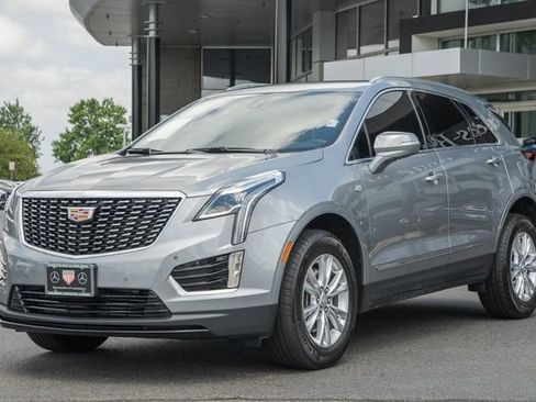 Used 2025 Cadillac XT5 Luxury FWD image 3