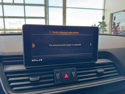 Used 2018 Audi Q5 2.0T Premium Plus w/ Premium Plus Package AWD/4WD image 25