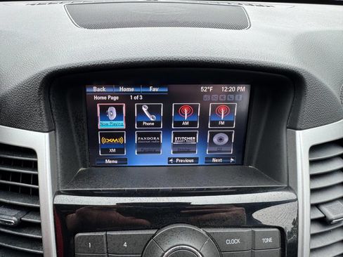 Used 2015 Chevrolet Cruze LT w/ Technology Package image 20