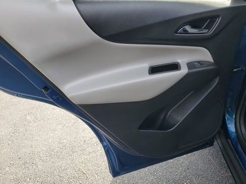 Used 2021 Chevrolet Equinox LT image 14