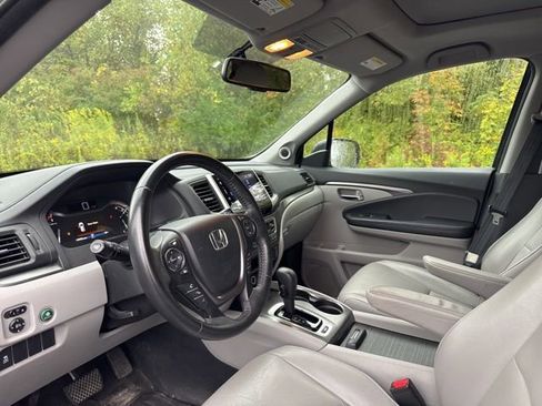 Used 2017 Honda Pilot EX-L image 10