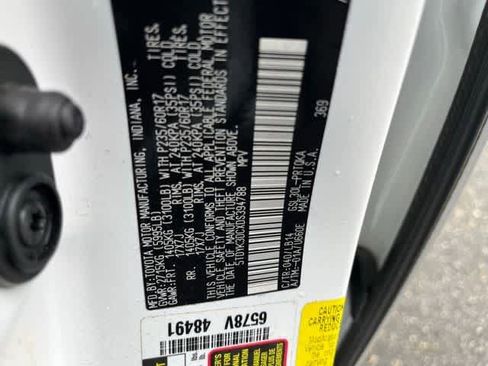 Used 2013 Toyota Sienna XLE FWD image 9