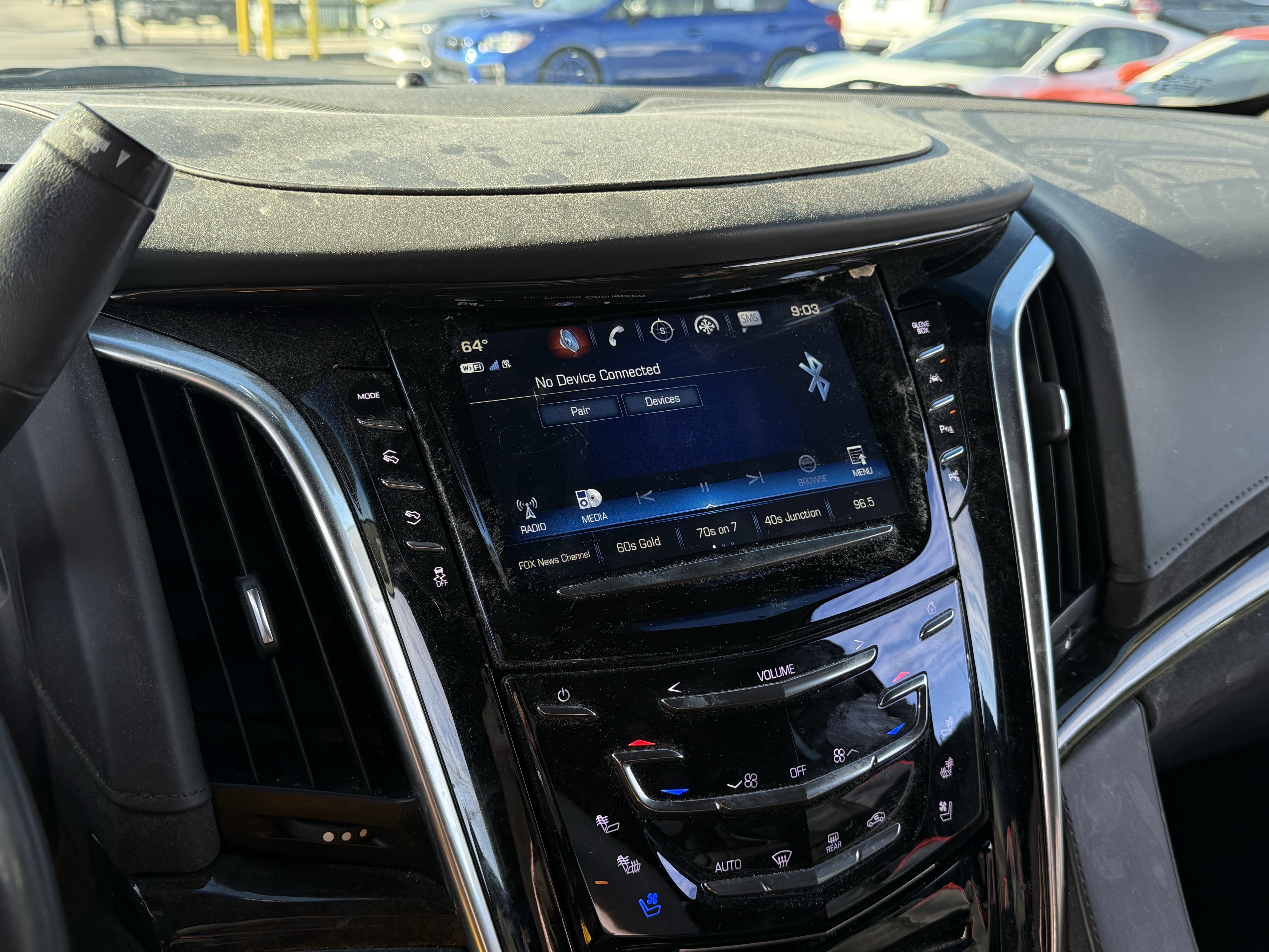 Used 2020 Cadillac Escalade Platinum RWD image 16