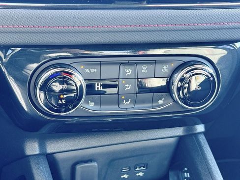 Used 2024 Chevrolet TrailBlazer RS w/ Convenience Package image 17