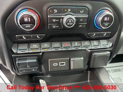 Used 2021 Chevrolet Silverado 1500 LT Trail Boss w/ Convenience Package II AWD/4WD image 40