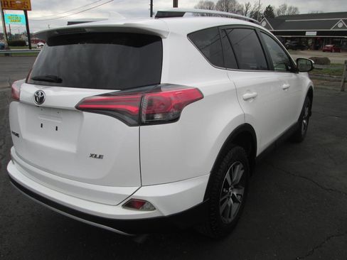 Used 2016 Toyota RAV4 XLE image 17