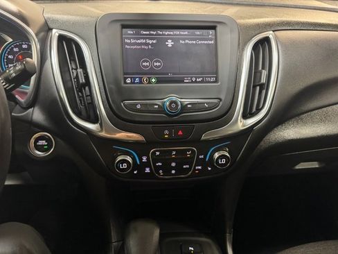 Used 2022 Chevrolet Equinox LT image 35