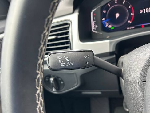 Used 2023 Volkswagen Atlas SE AWD/4WD image 23