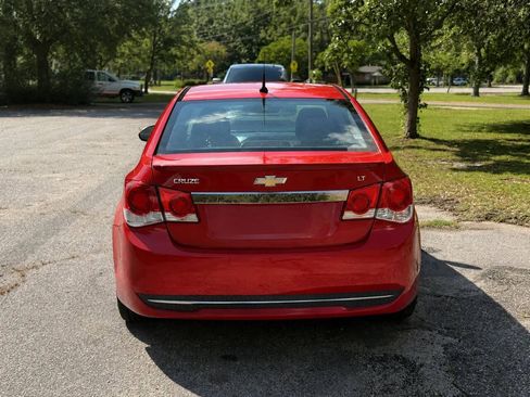 Used 2013 Chevrolet Cruze LT w/ RS Package FWD image 4
