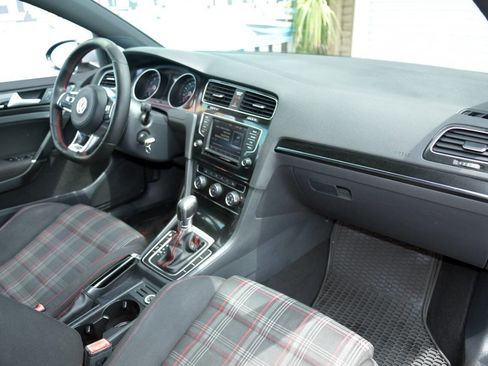 Used 2017 Volkswagen GTI S image 40