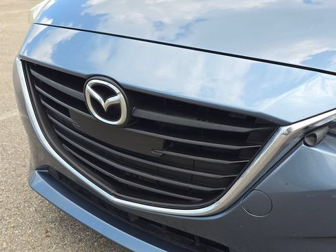 Used 2014 MAZDA MAZDA3 i Touring w/ Technology Package FWD image 13