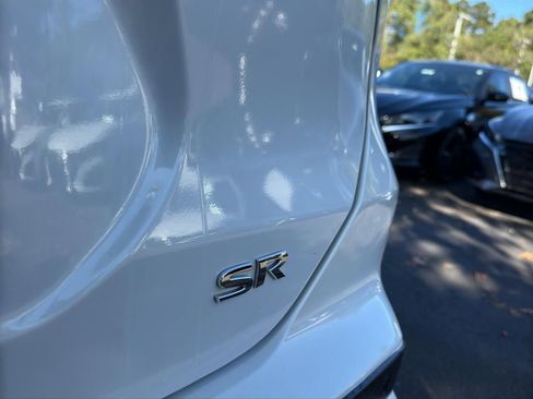 Certified 2023 Nissan Kicks SR image 15