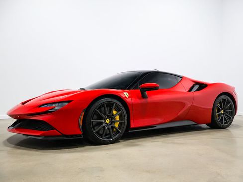 Used 2022 Ferrari SF90 Stradale AWD/4WD image 11