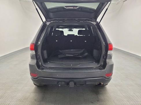 Used 2021 Jeep Grand Cherokee Laredo image 29