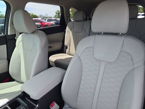 New 2026 Kia Sorento EX FWD image 22