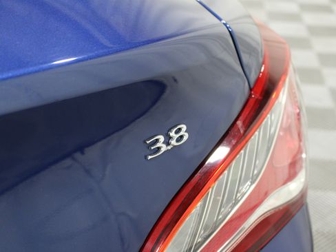 Used 2015 Hyundai Genesis 3.8 image 25