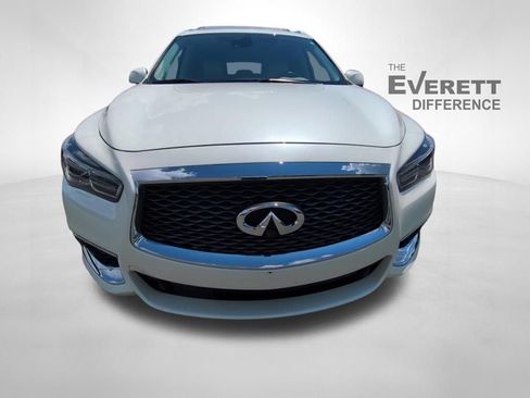 Used 2017 INFINITI QX60 FWD w/ Deluxe Technology Package image 2