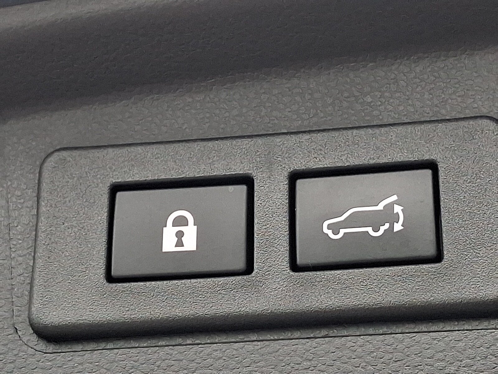 Certified 2025 Subaru Outback Limited AWD/4WD image 30