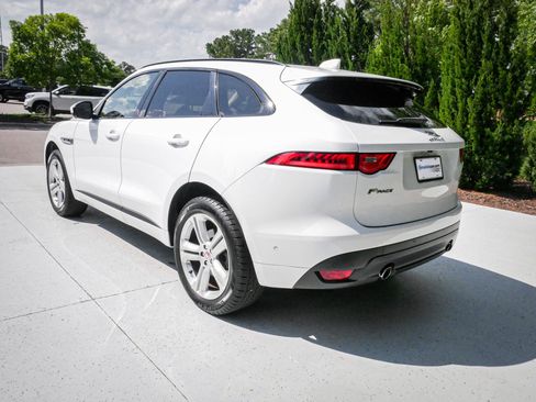 Used 2017 Jaguar F-PACE R-Sport AWD/4WD image 9