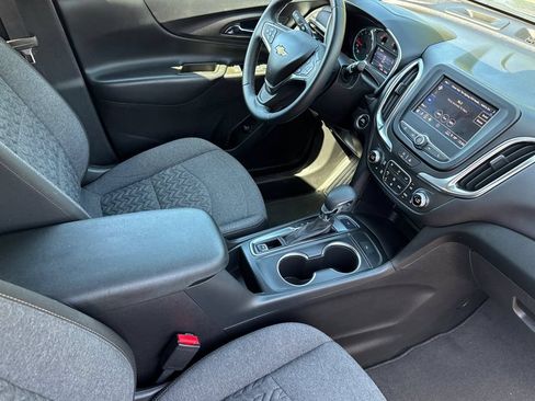 Used 2024 Chevrolet Equinox LT AWD/4WD image 18