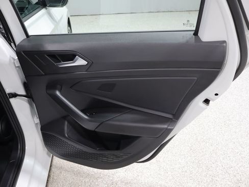 Used 2025 Volkswagen Jetta Sport FWD image 21
