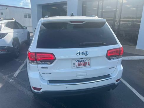 Used 2019 Jeep Grand Cherokee Limited AWD/4WD image 4