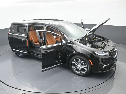 New 2026 Chrysler Pacifica Pinnacle image 80
