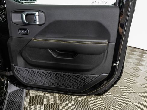 New 2026 Jeep Wrangler Unlimited Sahara AWD/4WD image 41