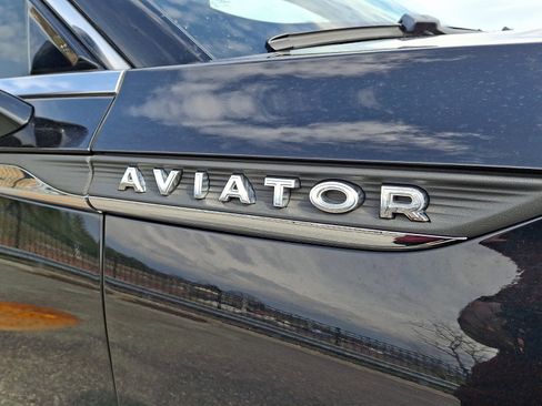 Used 2020 Lincoln Aviator Reserve w/ Equipment Group 201A image 31