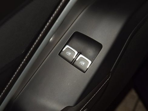 Used 2016 Chevrolet Corvette Stingray Coupe w/ Battery Protection Package image 43