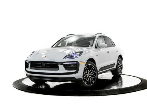 New 2026 Porsche Macan AWD/4WD image 1