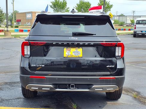 Used 2025 Ford Explorer Active w/ Active Comfort Package AWD/4WD image 24