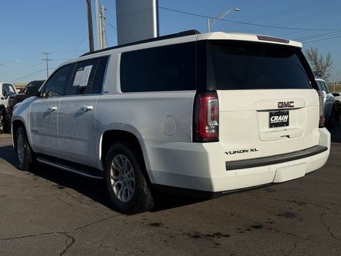 Used 2020 GMC Yukon XL SLT image 5
