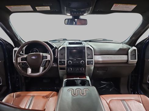 Used 2019 Ford F250 King Ranch w/ Snow Plow/Camper Package AWD/4WD image 11