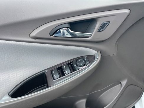 Used 2017 Chevrolet Malibu LT w/ Driver Confidence Package image 14