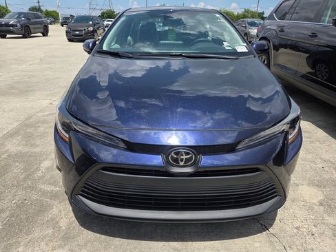 Used 2026 Toyota Corolla LE FWD image 2