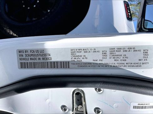 Certified 2026 RAM 2500 Big Horn AWD/4WD image 31
