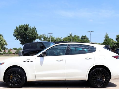 Used 2022 Maserati Levante GT image 8