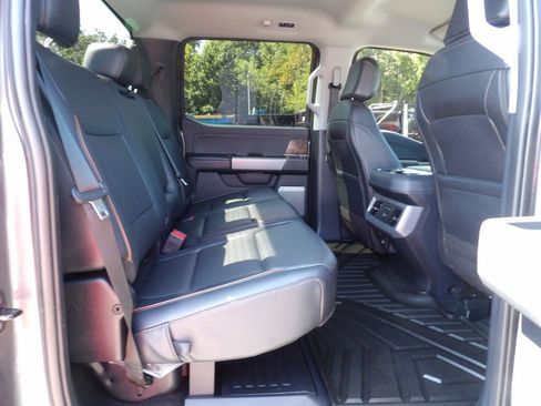 Used 2025 Ford F250 Lariat AWD/4WD image 37
