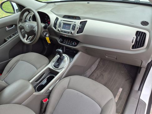 Used 2015 Kia Sportage LX FWD image 10