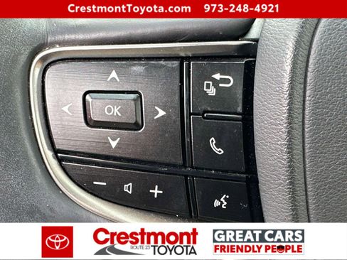 Used 2022 Lexus ES 300h w/ Premium Package image 19