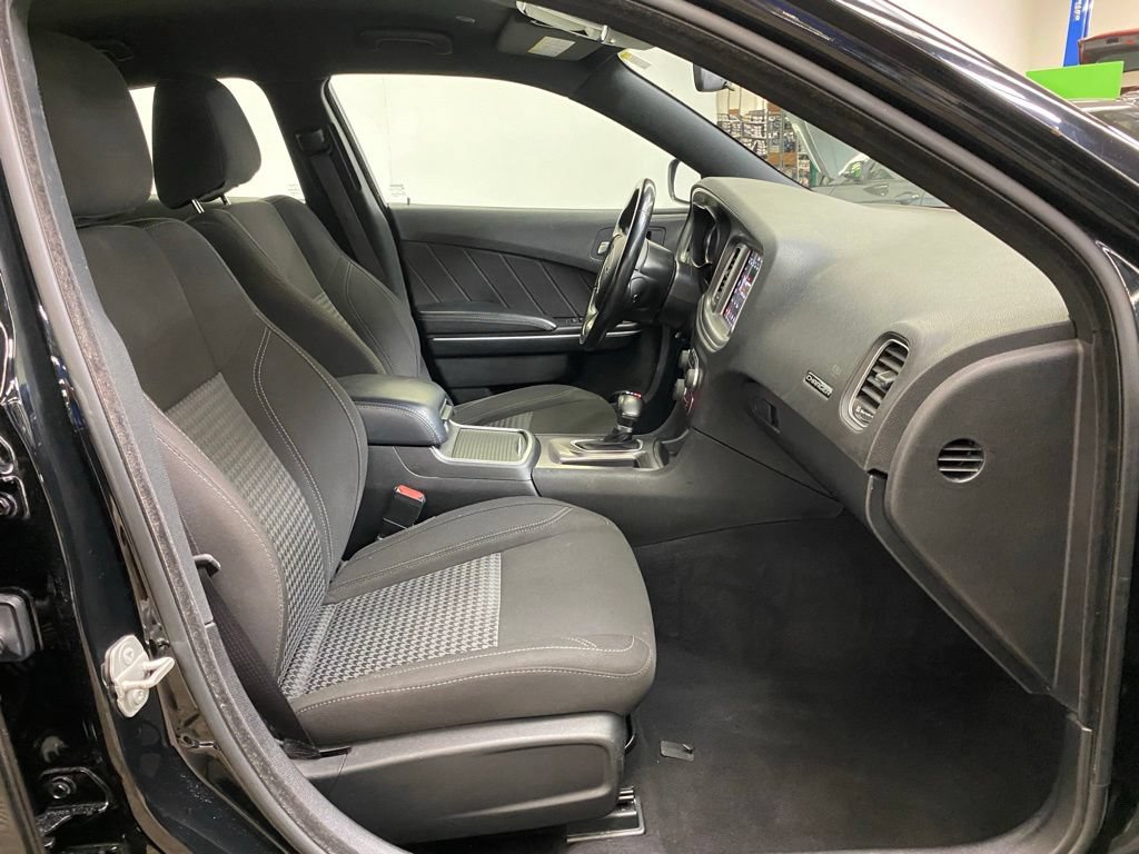 Used 2023 Dodge Charger SXT RWD image 8