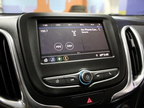 Used 2020 Chevrolet Equinox LT w/ Driver Convenience Package AWD/4WD image 26