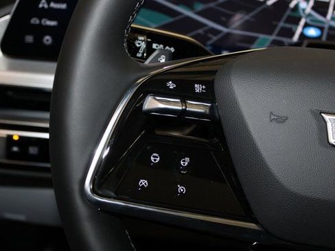 New 2026 Cadillac Lyriq Luxury AWD/4WD image 24