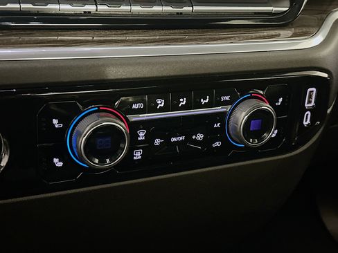 Used 2022 Chevrolet Silverado 1500 LT image 23