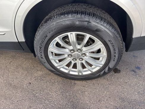 Used 2019 Cadillac XT5 FWD image 43