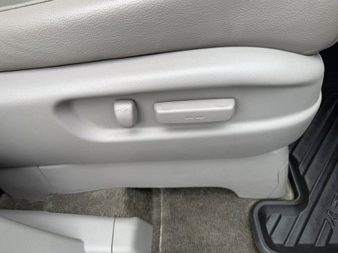 Used 2014 Honda Odyssey EX-L image 18