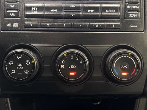 Used 2014 Subaru Crosstrek 2.0i Premium image 20