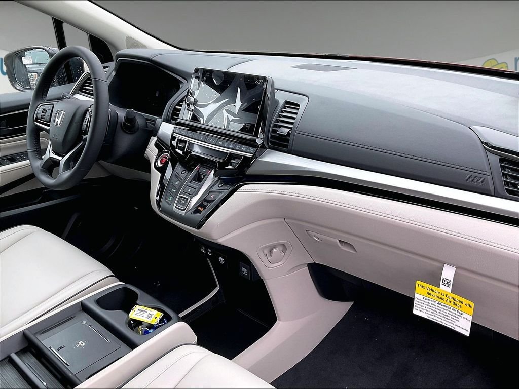 New 2026 Honda Odyssey Touring image 10